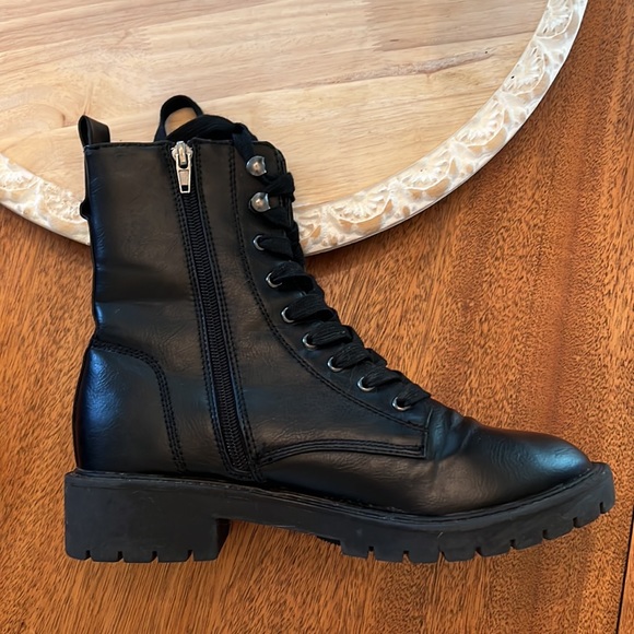 Black combat boots - Picture 6 of 10